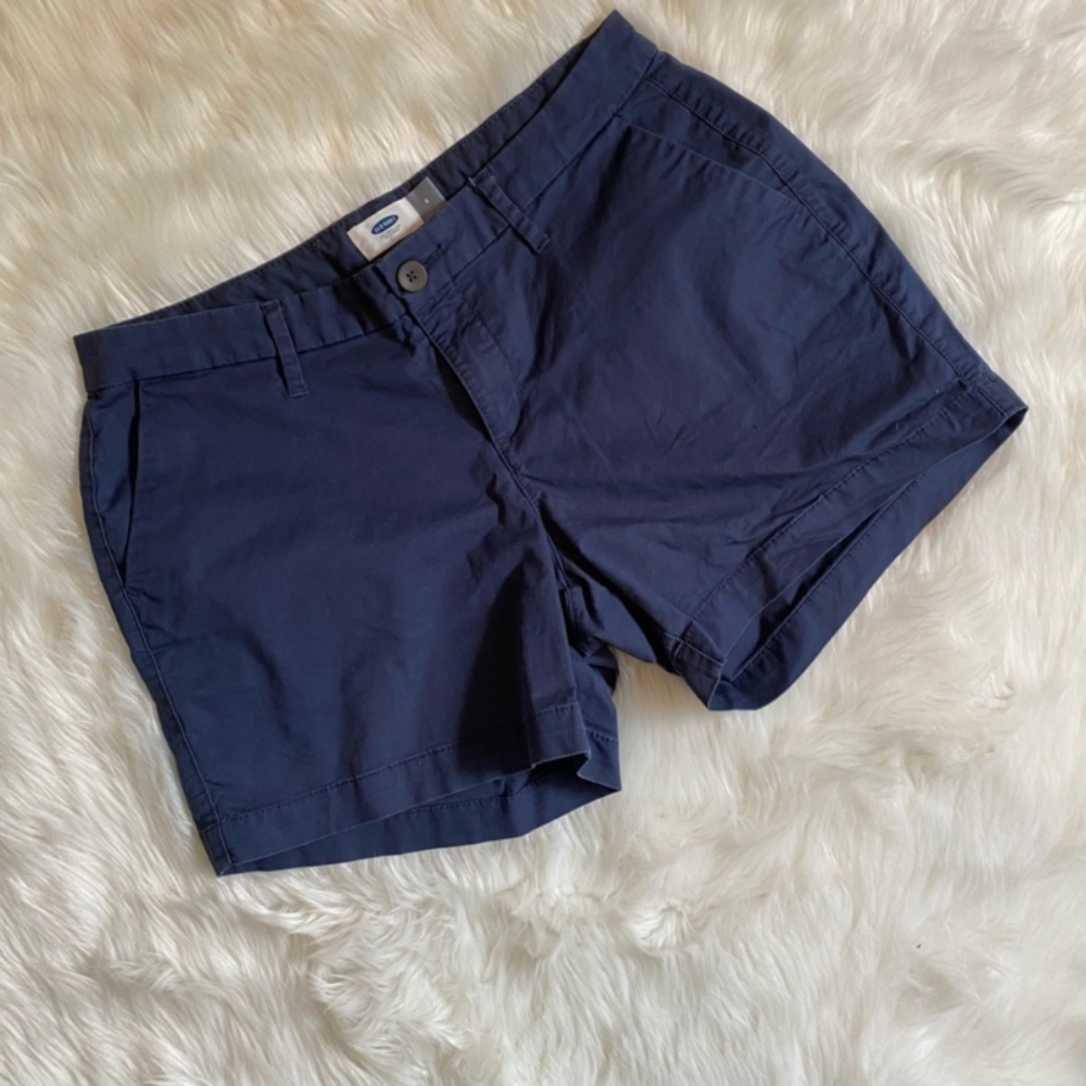 Old Navy Chino blue Shorts size 6